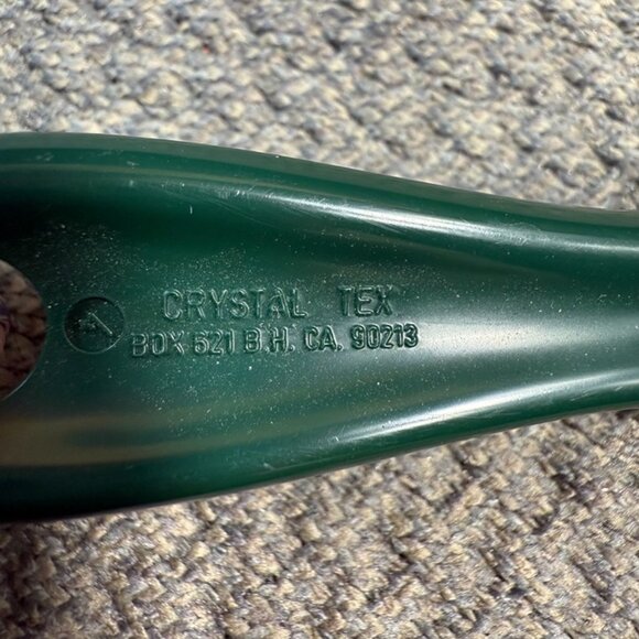 GUCCI Shoehorn Green 7" with Iconic GUCCI logo in gold - Picture 4 of 6